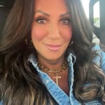 Michelle Devoll - @mrsdevoll - Instagram