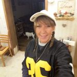 Michelle Dewald - @michellewarnick45 - Instagram