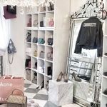 Michelle dowler - @plushboutique5 - Instagram
