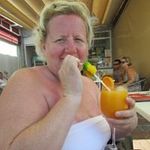 Michelle Featherstone - @michellefeatherstone40 - Instagram