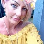 Michelle Kendrick - @liquidglamour71 - Instagram