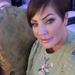 Michelle Kendrick - @oscar_wilson_itsadogslife - Instagram
