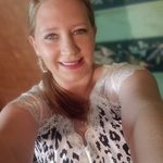 Michelle Milburn - @antoniamichelleweaver - Instagram