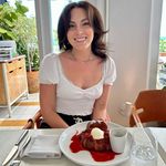 Michelle Myer - @themichellechampagne - Instagram