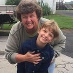 Michelle Ogle - @mobcurly - Instagram