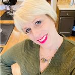 Michelle Otis - Facebook