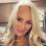 Michelle Pohl - @blondii806 - Instagram
