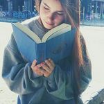 Michelle Garnica ♡ - @michellereader - Instagram