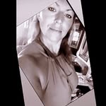 Michelle - @michelle.rowlands.72 - Instagram