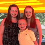 Michelle Shutt - @mickeyd1978 - Instagram