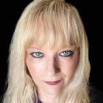 Michelle Spradlin Ward - @dare2beedifferent - Instagram