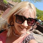 Michelle Stamp - @meshe1207 - Instagram