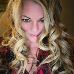 Michelle - @michellestraightouttamakeup - Instagram