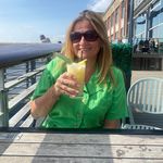 Michelle Oaten - @michelle_teal - Instagram