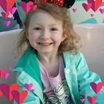 Michelle Worth - @michelle.worth.9279 - Instagram