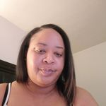 Mika Moore - @missmika83 - Instagram