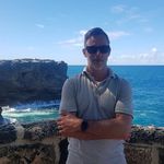 Mike Bowen - @pouletrosti - Instagram