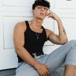 Mike q ta alone - @mike__loukamaa - Instagram