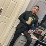 Mike Lowry - @professahclutch - Instagram