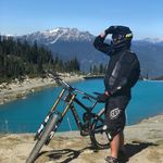 Mike Moiseb - @mikemoiseb - Instagram