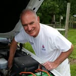 mike reading - @nopeelingpaint - Instagram