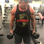 Mikel Davis - @mikel.davis.395 - Instagram