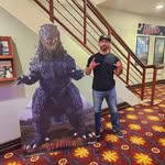 Miles Bell - @miles.b1990 - Instagram