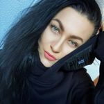 Millie Bates - @milliebates82 - Instagram