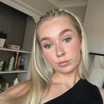 millie - @millielay6 - Instagram
