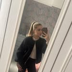 Millie Lewis - @milli_lew - Instagram