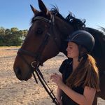 Millie Lloyd - @_mc_equestrian - Instagram