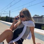 @milly_burns - Instagram