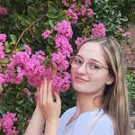 emilia burnham✨🐝🌹🌻💃 - @mimibee822 - Instagram
