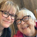 Mindy Barker-Hinrichs - @farmwifeliving - Instagram