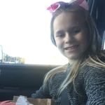Mindy Crow - @mindy.crow - Instagram