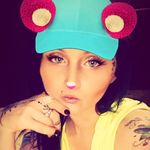 Mindy Goff - @crystandingupqb - Instagram