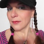Mindy Thomas - @mightytidy - Instagram