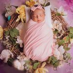 Mira Raha Chatterjee - @momentsofmiracle - Instagram