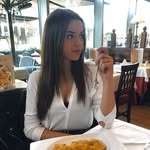 𝐌𝐢𝐫𝐢𝐚𝐦 𝐏𝐞𝐫𝐞𝐳 - @miriampzz - Instagram