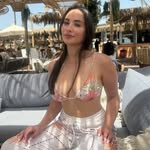 Miriam Robert - @mir.iam448 - Instagram