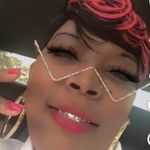 Lisa Mitchell-Eason - @roachie_bug - Instagram