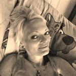 Kim Poe Mitchell - @kimpoemitchell - Instagram