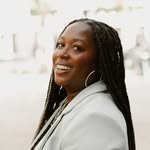 Dontea’ Mitchell-Hunter | Self-Worth Coach - @soireesintherapy - Instagram