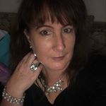 Lisa Mitchell Wiggins - @wigginsrockinbling - Instagram