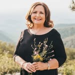 Mitzi Austine - @mitzi.austin0 - Instagram