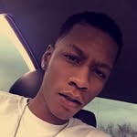 Moe White - @foreign.riches - Instagram