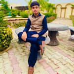 Moeez Tariq - @moeez.tariq.12 - Instagram