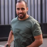 Mohamed Laroussi - @sweat.heartacrobat - Instagram