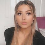 molly key - @_mollykey - Instagram