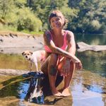 Molly Bender - @mollyisapsychic - Instagram